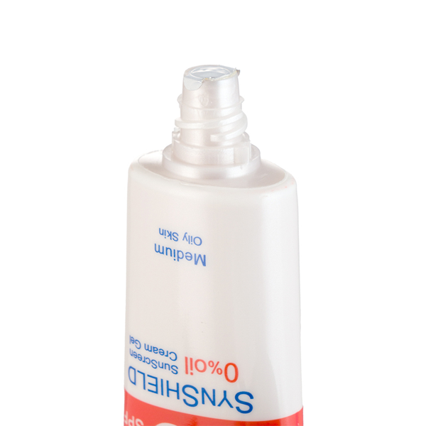  ژل کرم ضد آفتاب ساین اسکین - بژ متوسط medium - پوست چرب SPF50 حجم 50 میلی لیتر| محافظت قوی + کنترل چربی - Syn Skin SPF50 